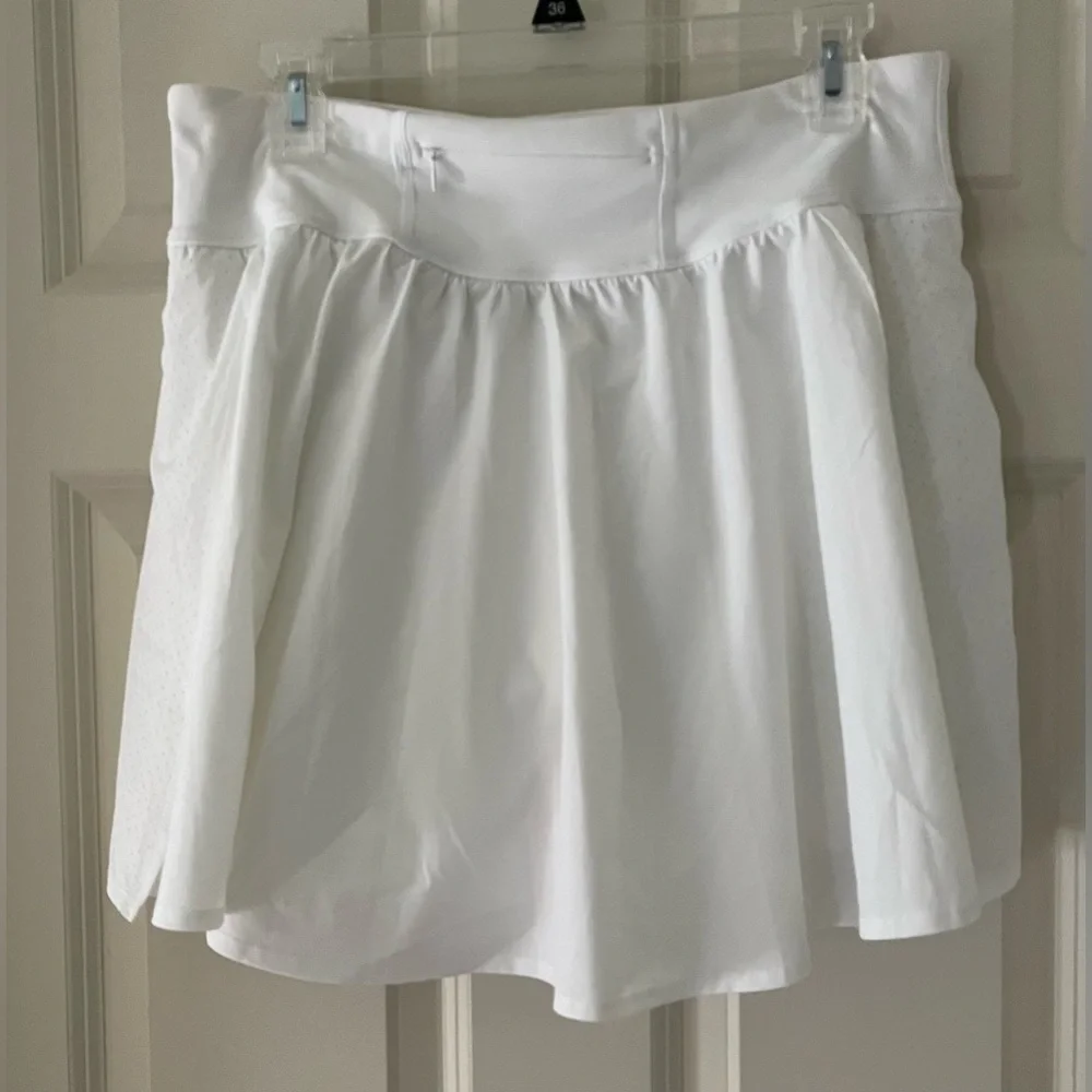 -SPANX white Get Moving Skort UPF 50 + sun protection, interior pocket, size XL